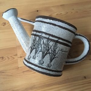 🎁 Decorative Watering Can 🌸